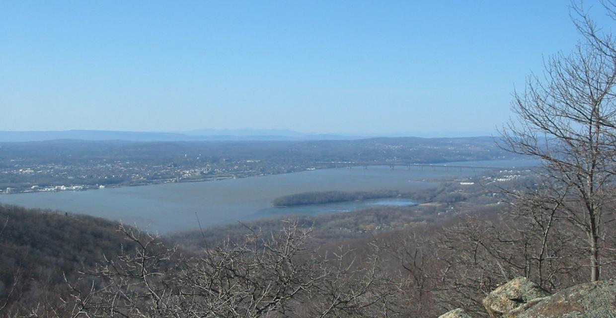 Sugarloaf Mountain and Breakneck Ridge Trail - Hudson Highlands State Park - Photo: Daniel Chazin