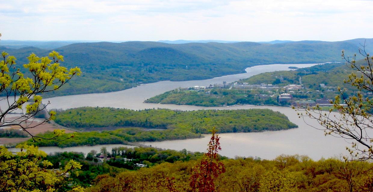 Bull Hill (Mt. Taurus) via Washburn/Notch/Brook/Cornish Trail Loop - Photo: Daniel Chazin