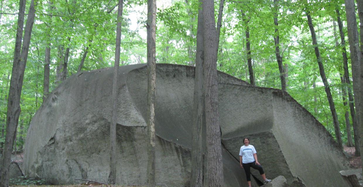 A almost house size glacial erratic Photo: Jane Daniels