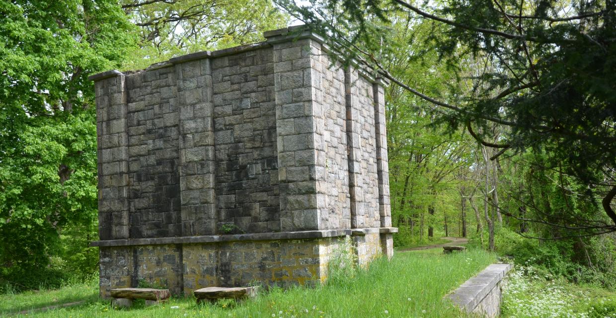 Weir in Sleepy Hollow Photo: Jane Daniels